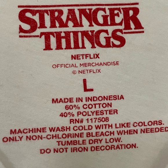 EUC Stranger Things T-Shirt - Picture 2 of 2
